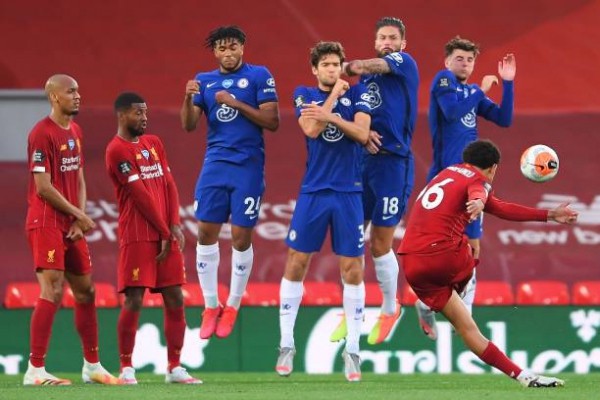 Liverpool đánh bại Chelsea trong &#039;bữa tiệc&#039; 8 bàn thắng