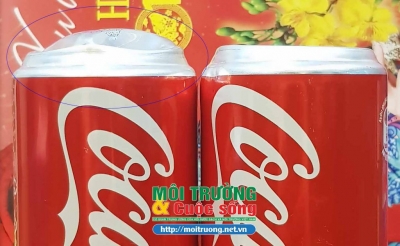 Khách hàng “tố” sản phẩm Coca- Cola bị phồng, nghi ngờ chất lượng có vấn đề