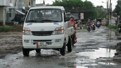 Bất an qua những đoạn đường nguy hiểm ở Cần Thơ