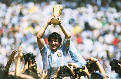 Ma túy, tình dục và mối thù của Pele với Maradona