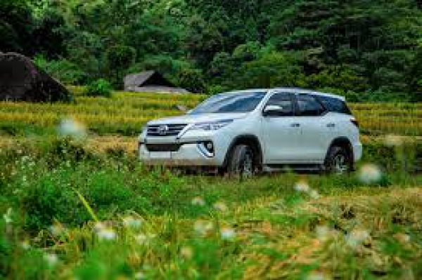 Hàng trăm xe Toyota Fortuner, Innova bị lỗi bu-lông