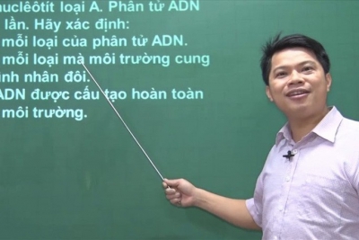 Bất thường đề thi tốt nghiệp THPT: Thầy Phan Khắc Nghệ nói gì về mối quan hệ với người ra đề ?