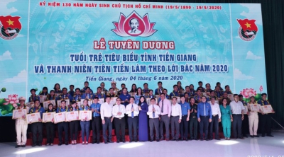 Tiền Giang tuyên dương 32 thanh niên làm theo lời Bác