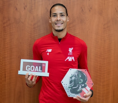 Van Dijk đánh bại Messi, đoạt Cầu thủ xuất sắc nhất năm 2019