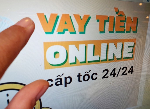 Vay tiền online lãi suất hơn 300%/tháng, khổ sở vì bị “khủng bố” đòi nợ