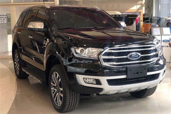 Cận cảnh Ford Everest 2020 gần 1,2 tỷ đồng tại Việt Nam