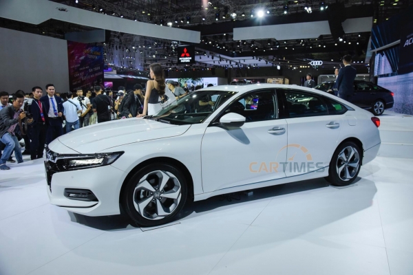 Chi tiết xe Honda Accord thế hệ mới tại triển lãm ô tô Việt Nam 2019