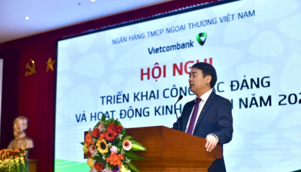 Vietcombank dành gần 4.000 tỷ đồng hỗ trợ khách hàng giảm lãi suất