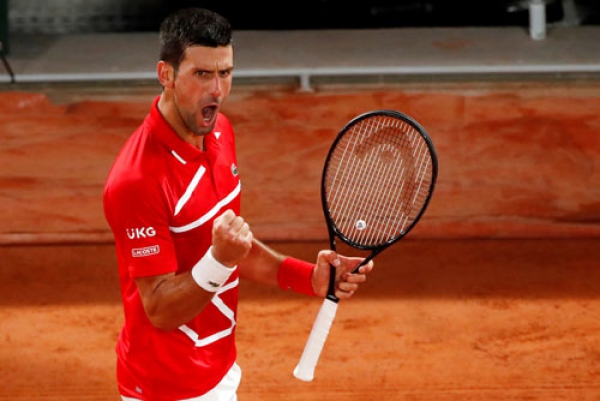 Djokovic tìm danh hiệu trên sân đất nện