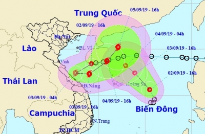 Hướng di chuyển &quot;hút nhau&quot; của 2 áp thấp nhiệt đới trên Biển Đông