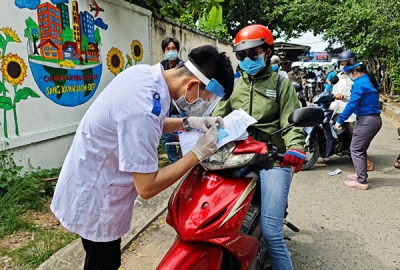 Từ 0 giờ ngày 4-7, tạm dừng hoạt động 6 bến khách ngang sông liên tỉnh từ Cần Thơ đi Vĩnh Long và ngược lại