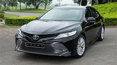 Giá lăn bánh Toyota Camry 2020 mới nhất tại VN, đối thủ của Honda Accord, Mazda 6