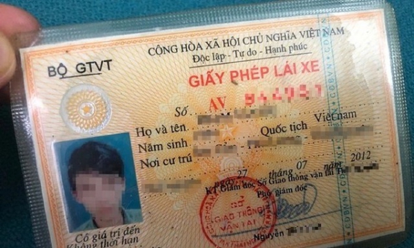 Có bắt buộc phải đổi giấy phép lái xe đã cấp trước năm 2012?