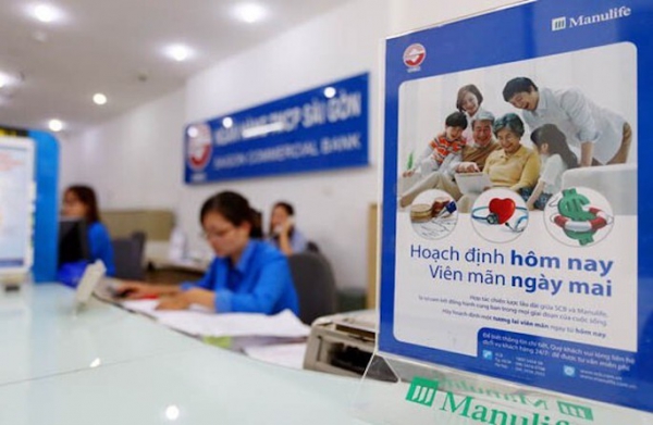 Manulife lên tiếng về vụ gửi tiết kiệm thành mua bảo hiểm tại SCB