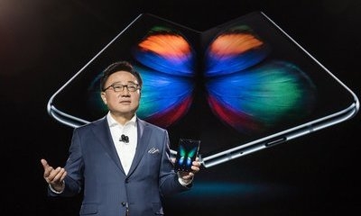 Galaxy Fold bị lỗi màn hình nghiêm trọng buộc Samsung phải dời thời gian ra mắt