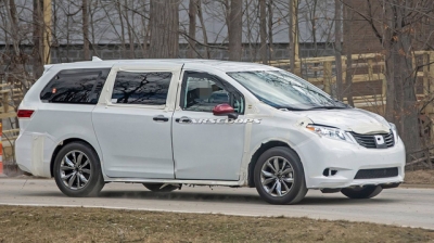 Toyota Sienna thế hệ mới lộ diện dài, rộng hơn - Tham vọng đàn áp Honda Odyssey