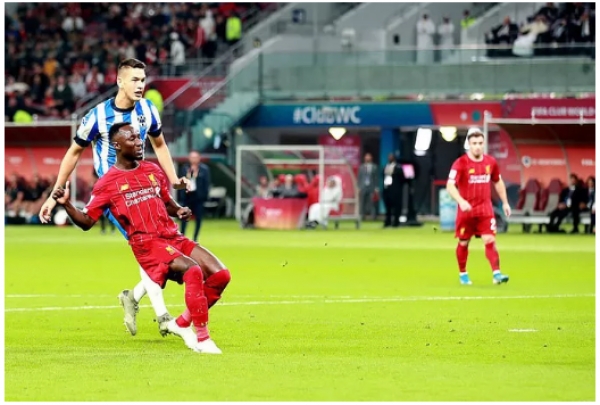 Liverpool thoát hiểm phút 90, giật vé chung kết World Cup các CLB