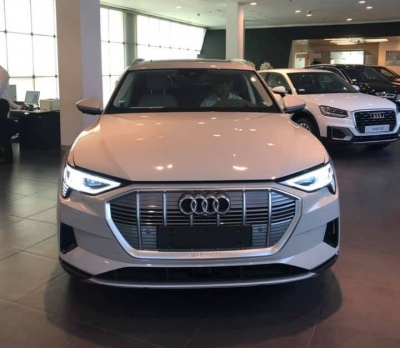 Audi e-tron đầu tiên về Việt Nam: Dùng động cơ điện, bản tiêu chuẩn nên không có gương camera