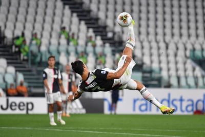 Ronaldo tạo hàng loạt thống kê ấn tượng ngày đại thắng