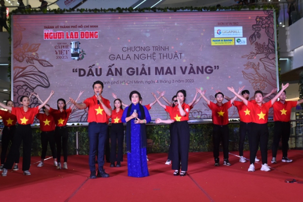 Gala nghệ thuật “Dấu ấn Giải Mai Vàng”: Trao gửi yêu thương