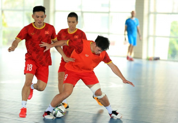 Tuyển futsal Việt Nam chú trọng đấu pháp tổng lực