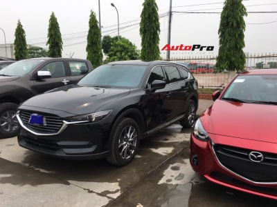 Mazda CX-8 lộ diện tại nhà máy THACO với một vài chi tiết được giấu kín