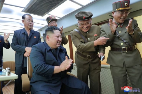 Bí ẩn loại vũ khí mới được nhà lãnh đạo Triều Tiên Kim Jong-un đích thân giám sát thử nghiệm