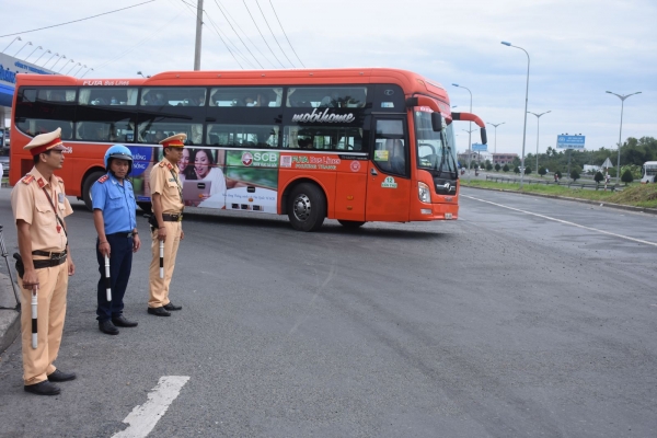 Xử lý nghiêm xe khách vi phạm an toàn giao thông trong thời gian Lễ Quốc khánh 2-9 và khai giảng năm học 2019-2020