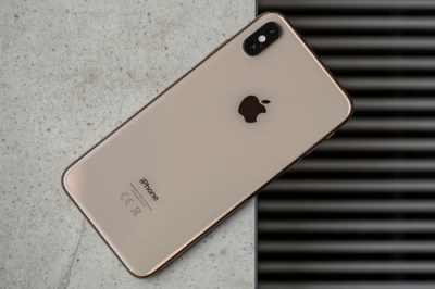 iPhone XS Max giảm giá &#039;kịch sàn&#039; tại Việt Nam