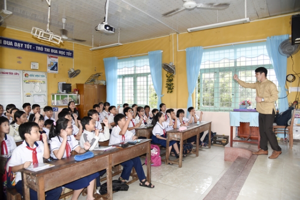 Tham gia chương trình tạo cơ hội cho sinh viên thực hành giảng dạy tại các trường học trong khu vực Đông Nam Á