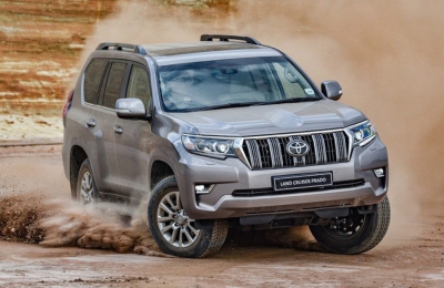 Giá lăn bánh Toyota Land Cruiser Prado 2020: Tăng thêm hàng chục triệu đồng