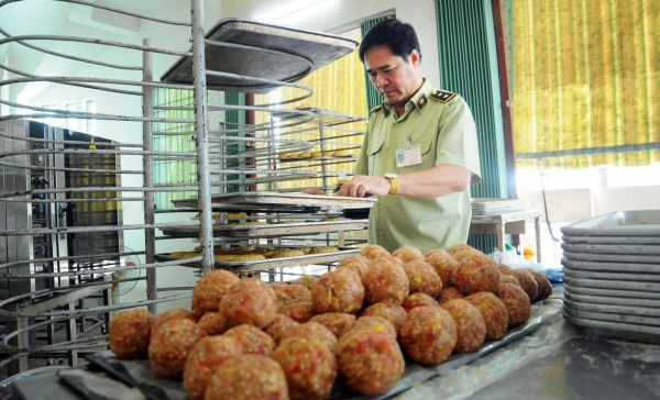 Long An: Bảo đảm an toàn thực phẩm dịp Tết Trung thu