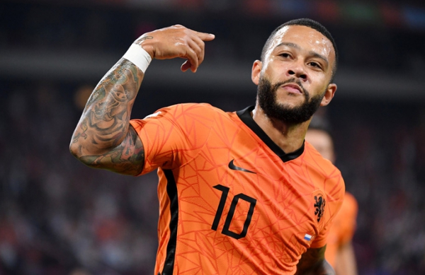 Depay lập hat-trick, &quot;lốc da cam&quot; Hà Lan cuốn phăng Thổ Nhĩ Kỳ