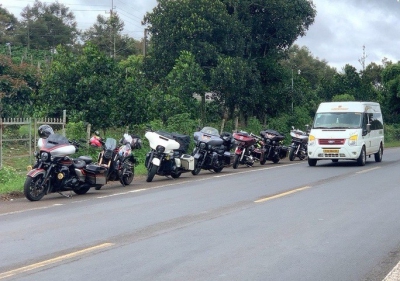 Đoàn mô tô phân khối lớn chạy gần 100km/giờ trong khi chỉ cho phép 60km/giờ