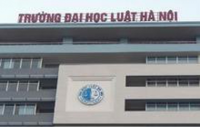 Công an đang điều tra vụ trưởng khoa Đại học Luật bị “tố” cưỡng dâm