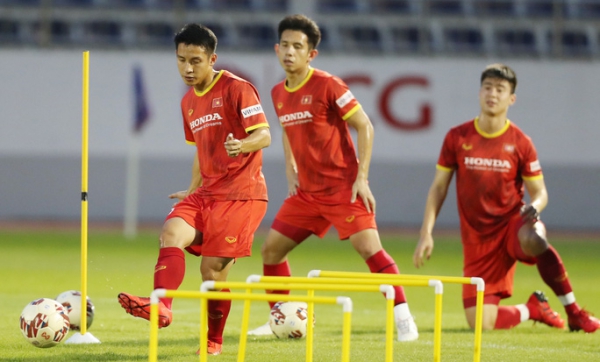 Singapore không cho phép Đỗ Hùng Dũng dự AFF Cup