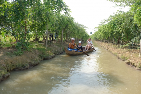 Nhà vườn làm du lịch