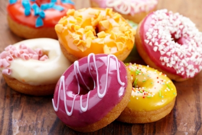 Uống thuốc cường dương, nhìn đâu cũng thấy... bánh doughnut