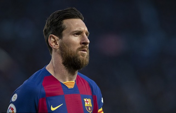 Messi &#039;hy sinh&#039; để cứu Barca mùa Covid-19