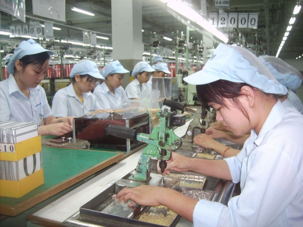 Hàng &quot;Made in Vietnam&quot;: Quy định còn mập mờ