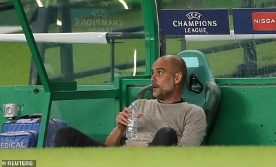 Cổ động viên Man City “tố” HLV Pep Guardiola “lừa đảo”