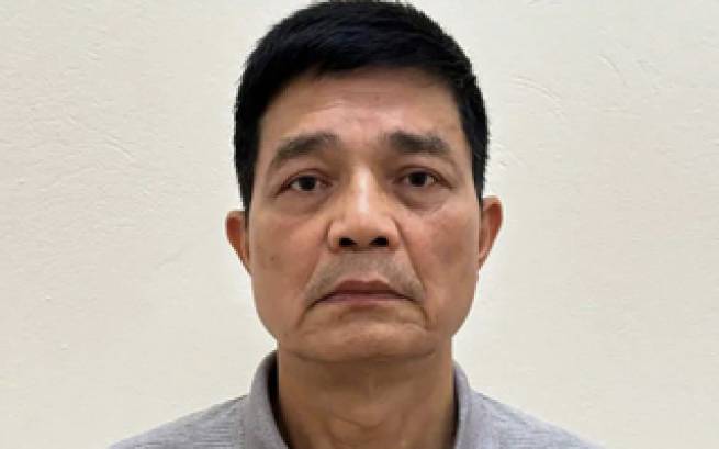 Cựu Cục trưởng Cục An to&agrave;n thực phẩm Nguyễn Thanh Phong nhận hối lộ 44 tỉ đồng