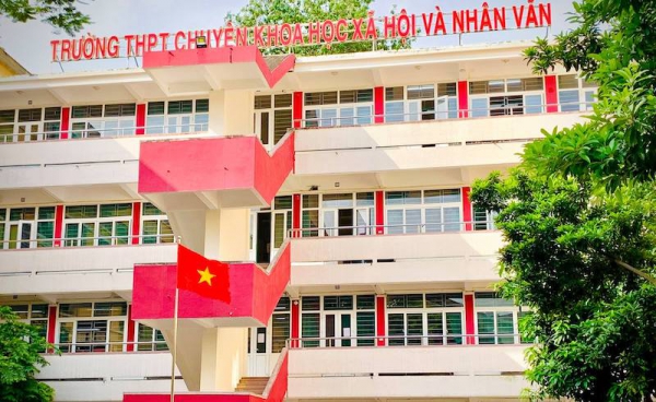 Trường chuyên Khoa học Xã hội và Nhân văn tuyển 150 học sinh vào lớp 10