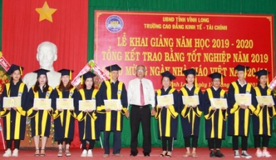 Trường CĐ Kinh tế- Tài chính Vĩnh Long khai giảng năm học mới 2019- 2020