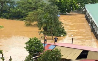 Nữ hiệu trưởng bị nước lũ cuốn tử vong