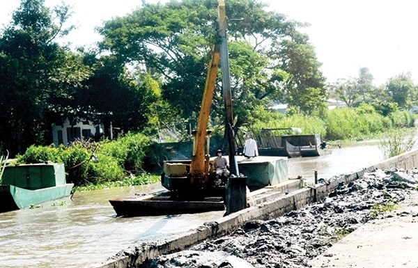 Thay đổi thời vụ sản xuất, ứng phó lũ muộn ở ĐBSCL