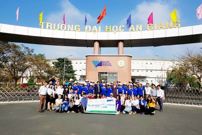 Sinh viên Úc trải nghiệm tại An Giang